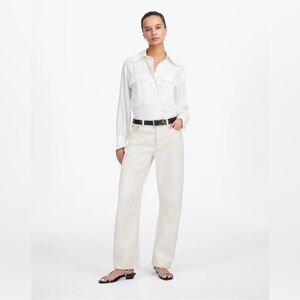 NWT Madewell The Darted Barrel Leg Jean
Size 33